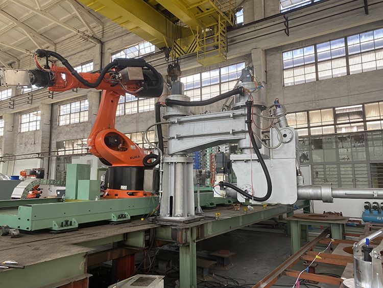 七軸工業(yè)機(jī)器人 VS 六軸工業(yè)機(jī)器人，強(qiáng)在哪？